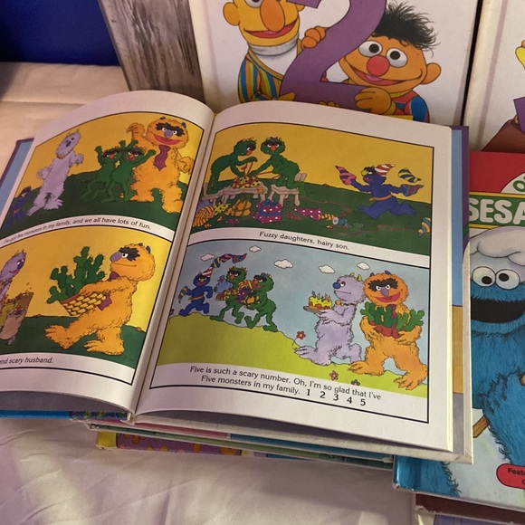 Vintage on my way sesame Street books - Picture 2 of 2